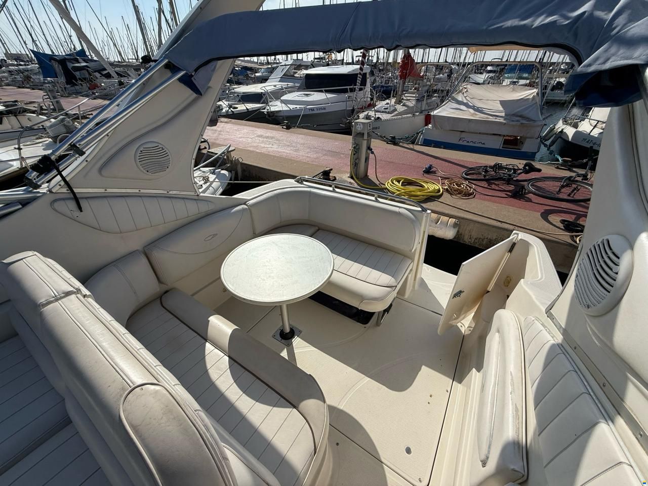 Maxum 2700 SCR