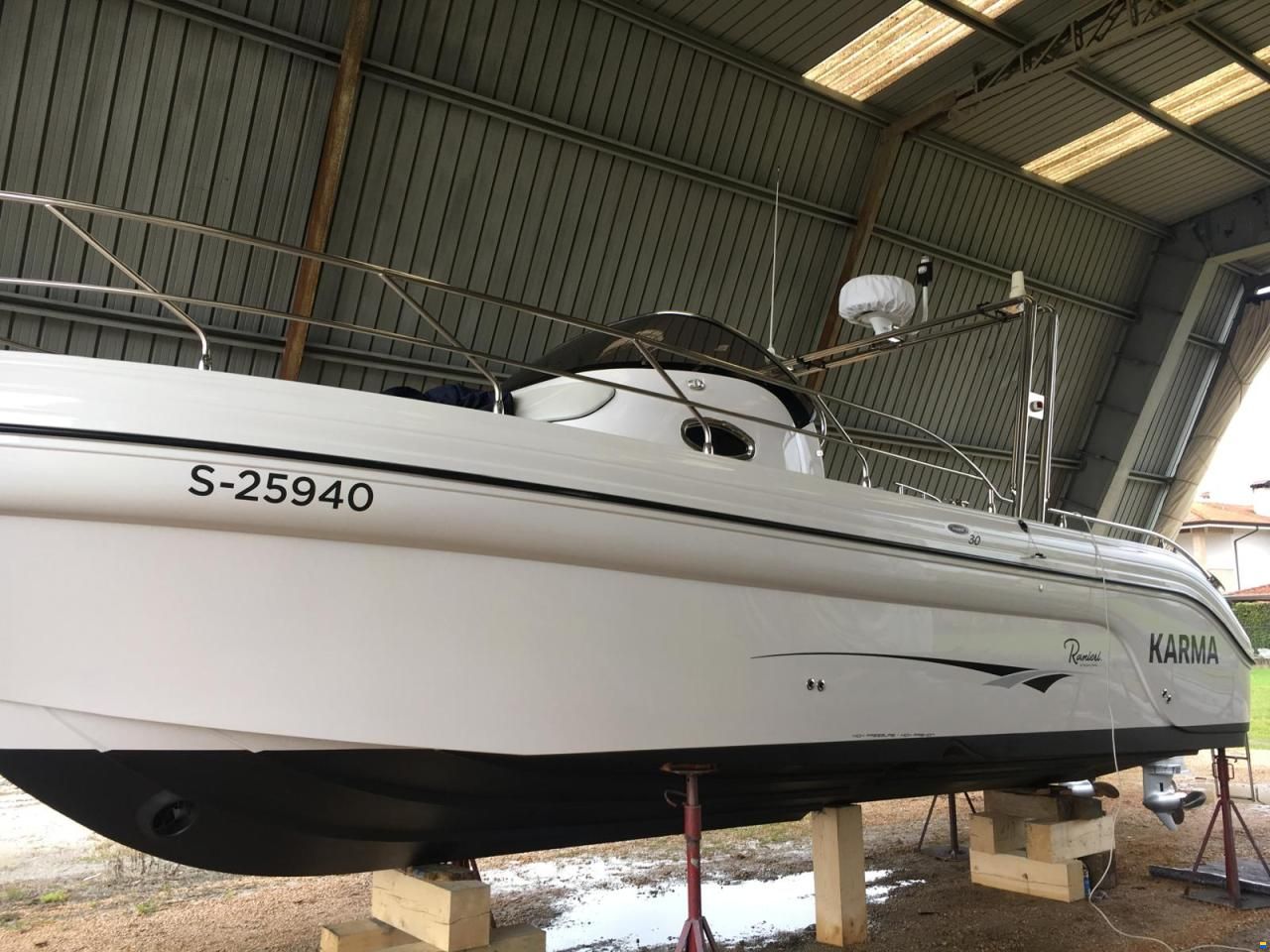 Ranieri Shadow 30