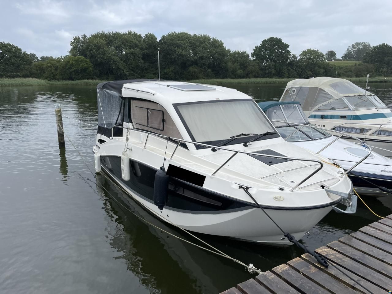 Quicksilver 755 Weekend