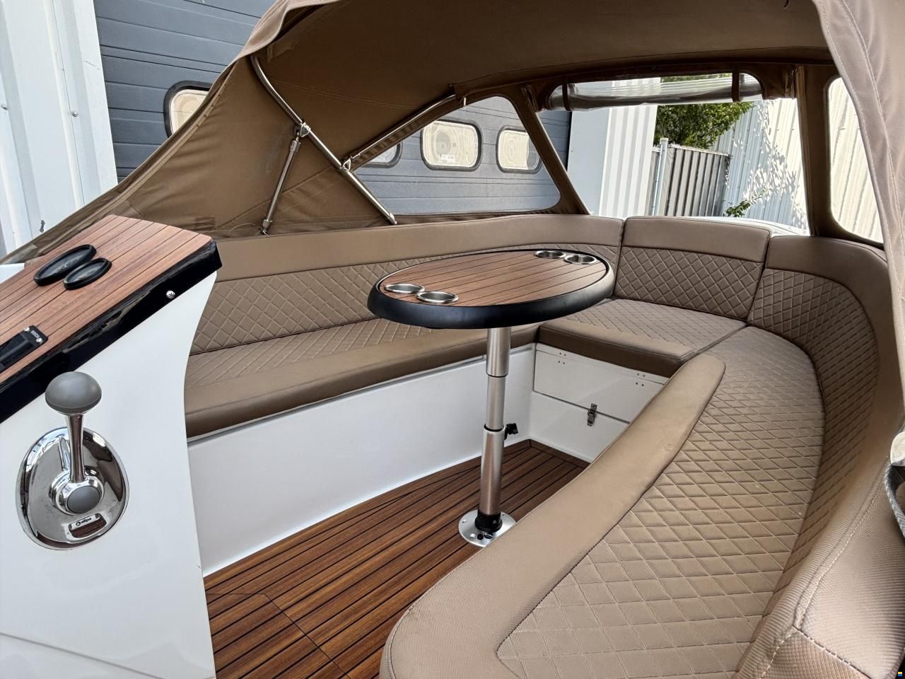 Maxima 600 Tender