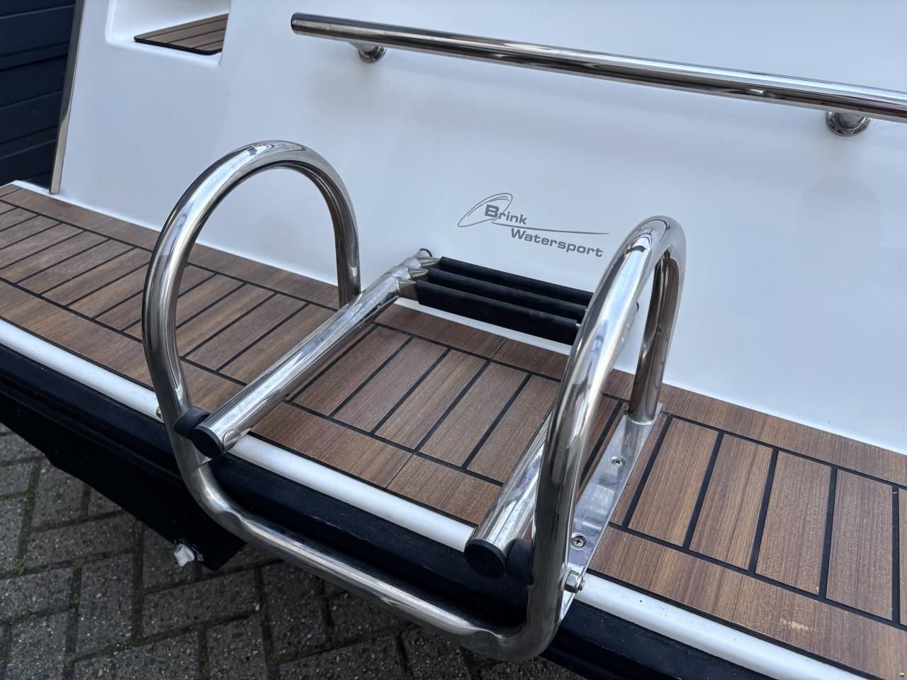 Maxima 600 Tender