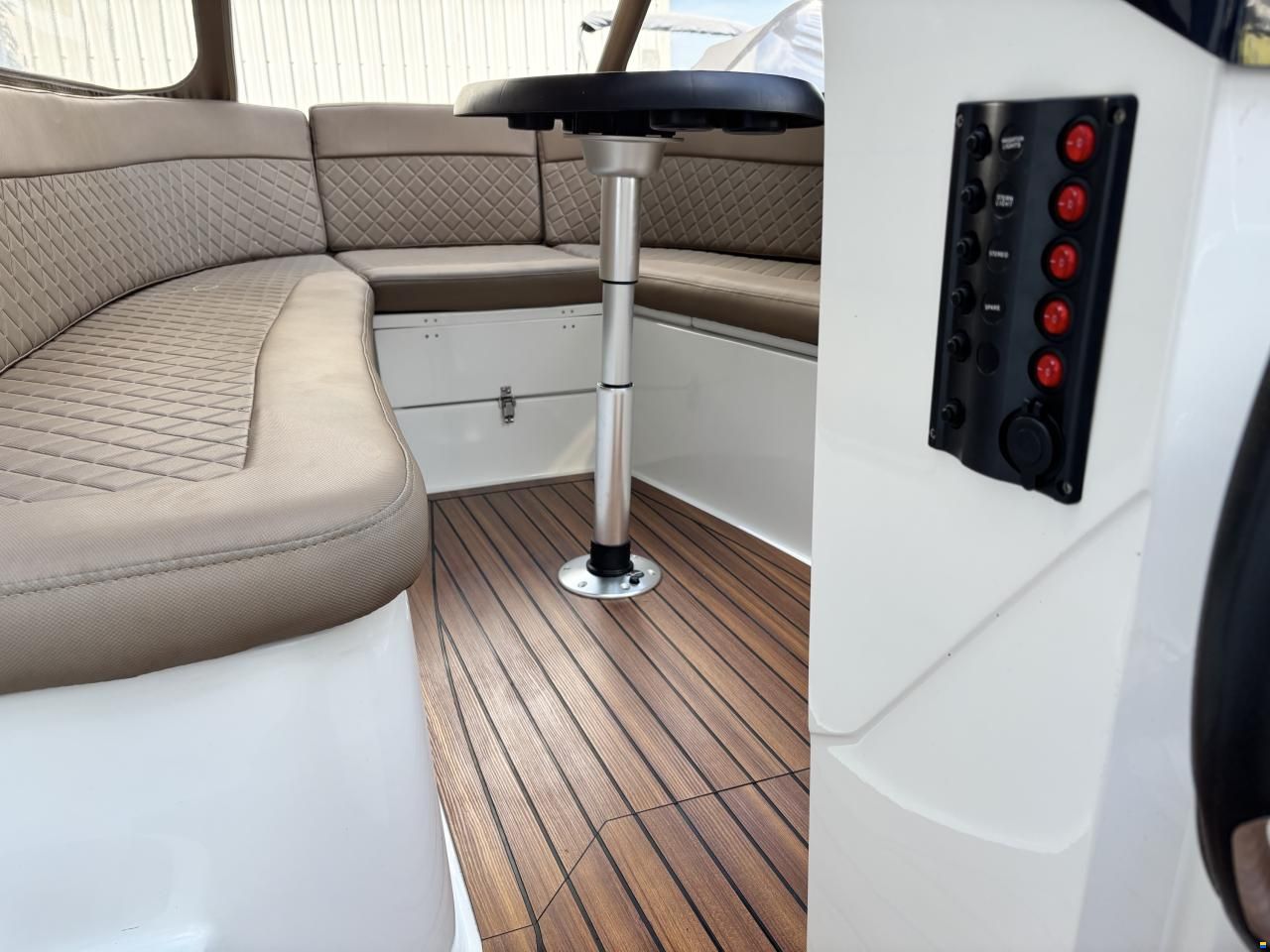 Maxima 600 Tender