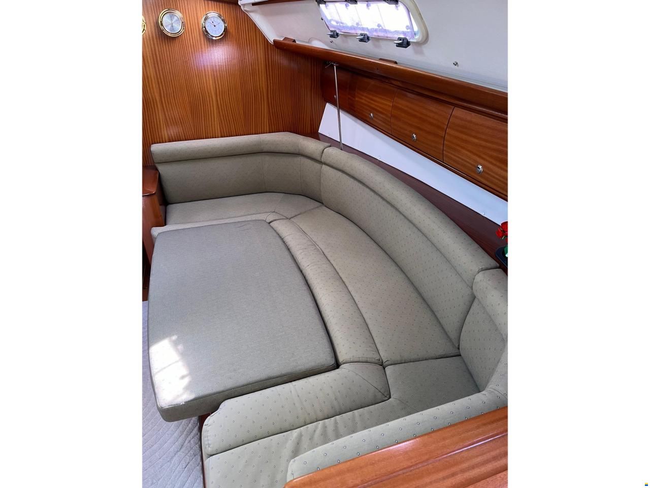 Bavaria 38