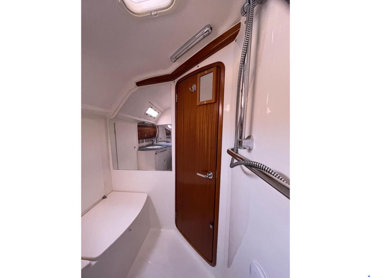 Bavaria 38