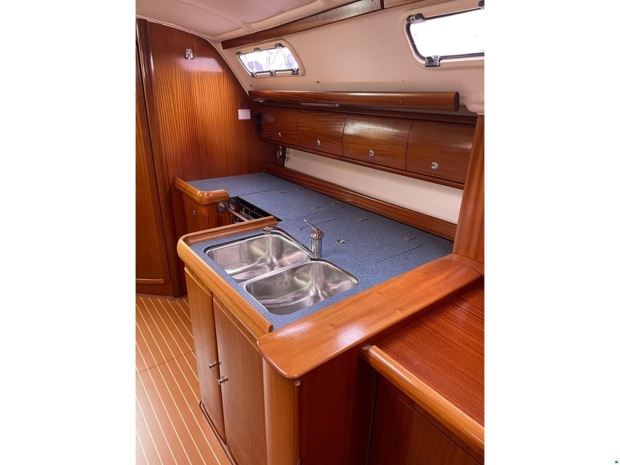 Bavaria 38
