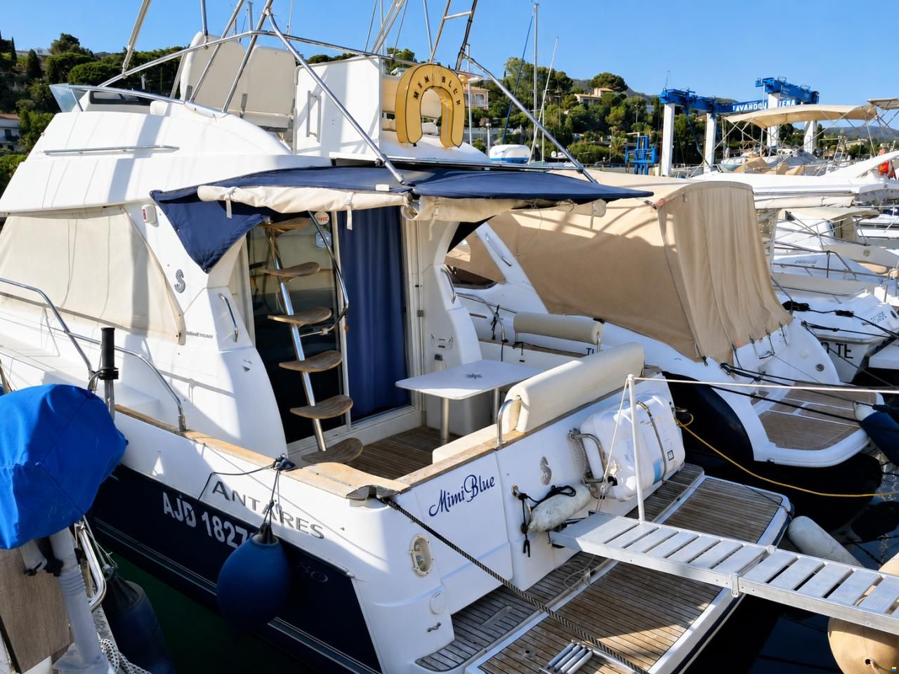 Beneteau Antares 9.80 Fly