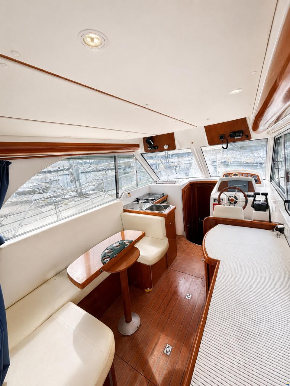 Beneteau Antares 9.80 Fly
