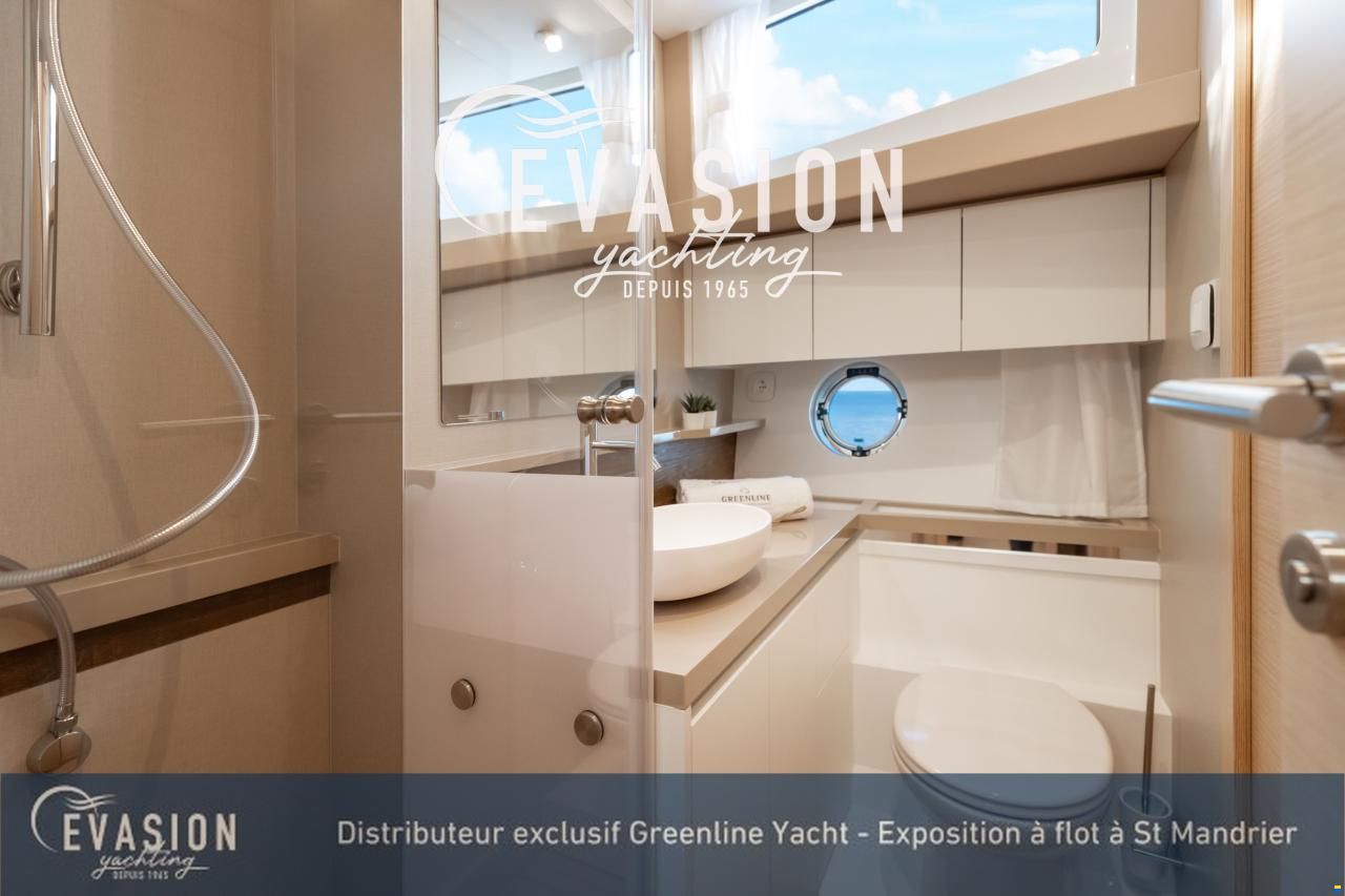 SVP YACHTS Greenline 45 Coup&eacute;