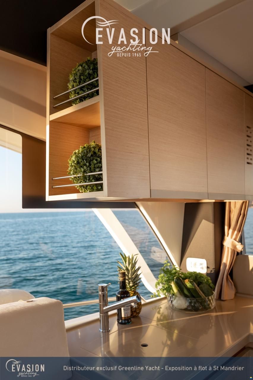 SVP YACHTS Greenline 45 Coup&eacute;