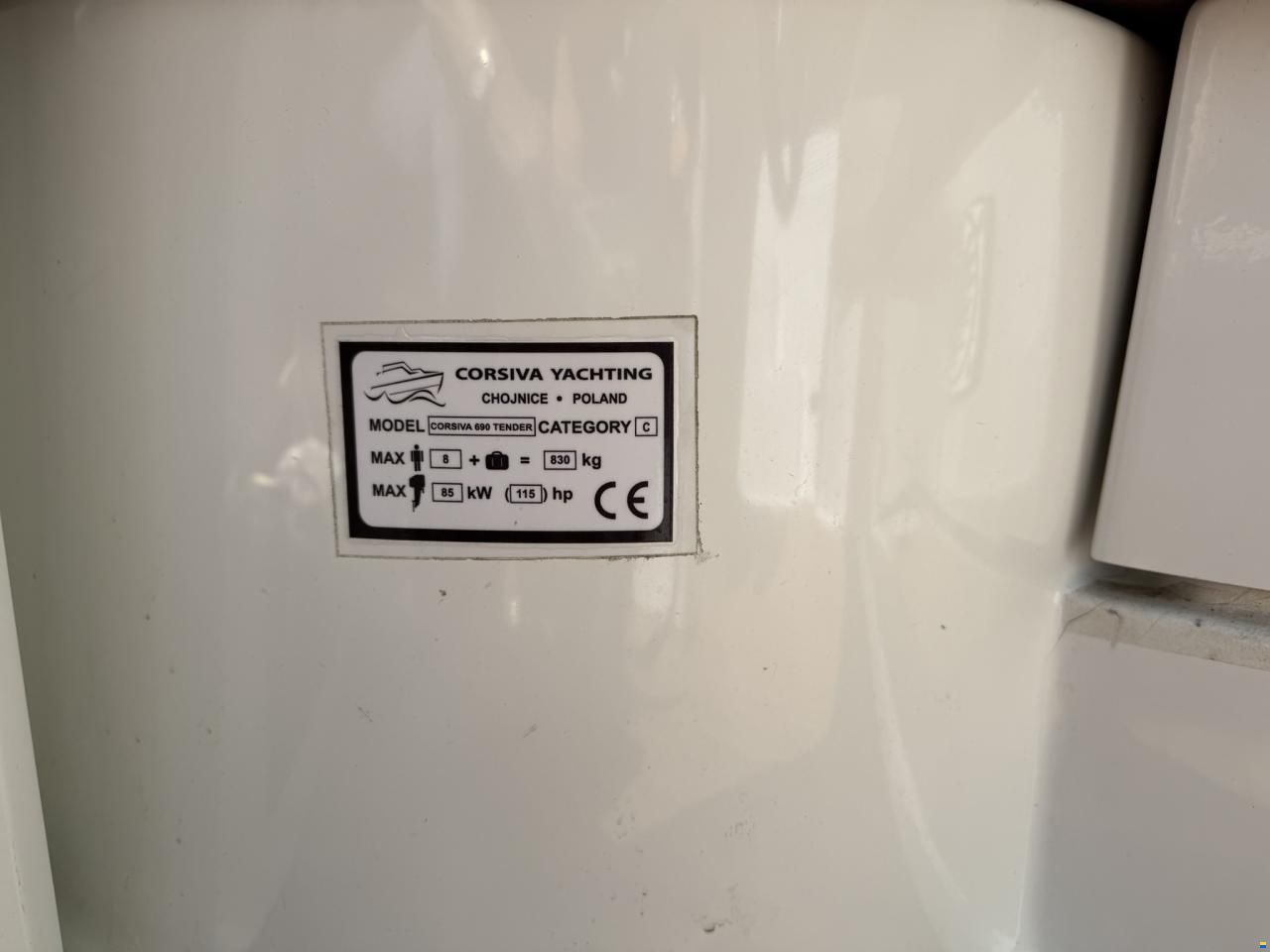 Corsiva Tender 690