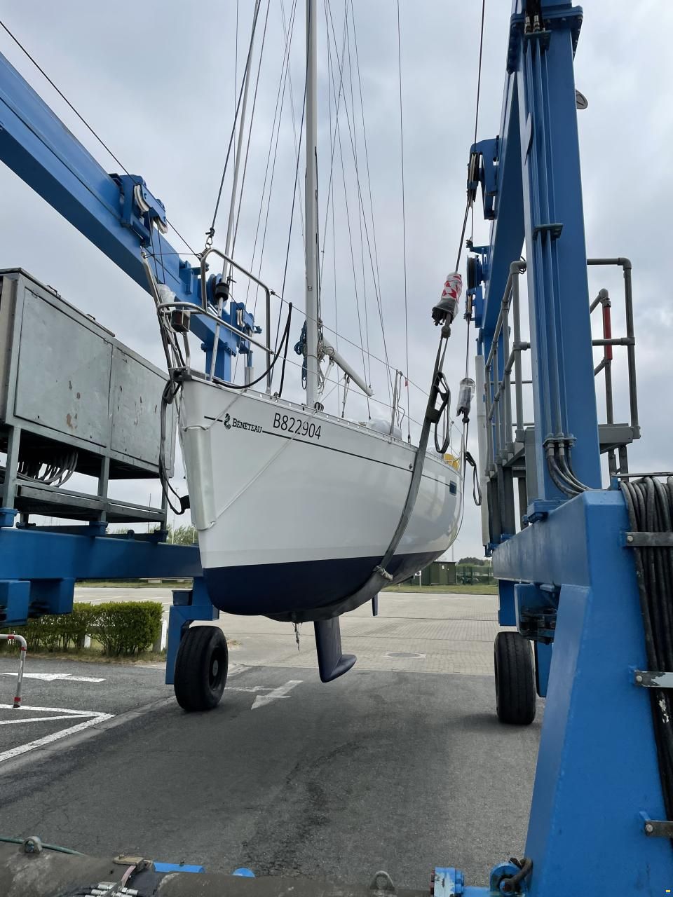 Beneteau Oceanis 300
