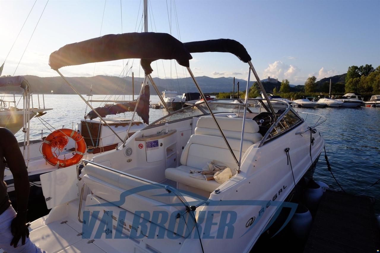 Regal Marine COMMODORE 2665