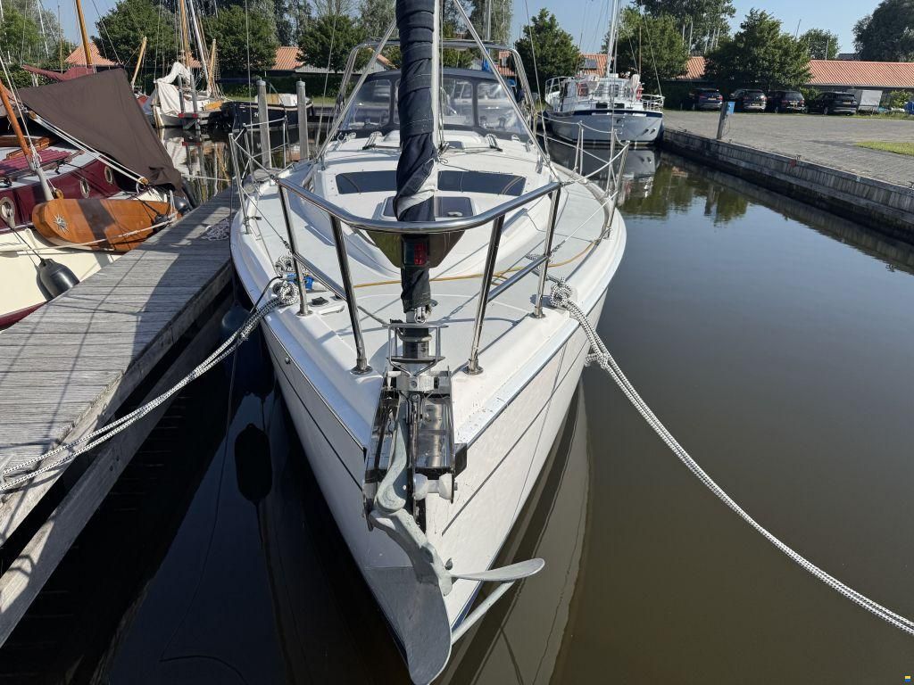 Hunter Marine 356