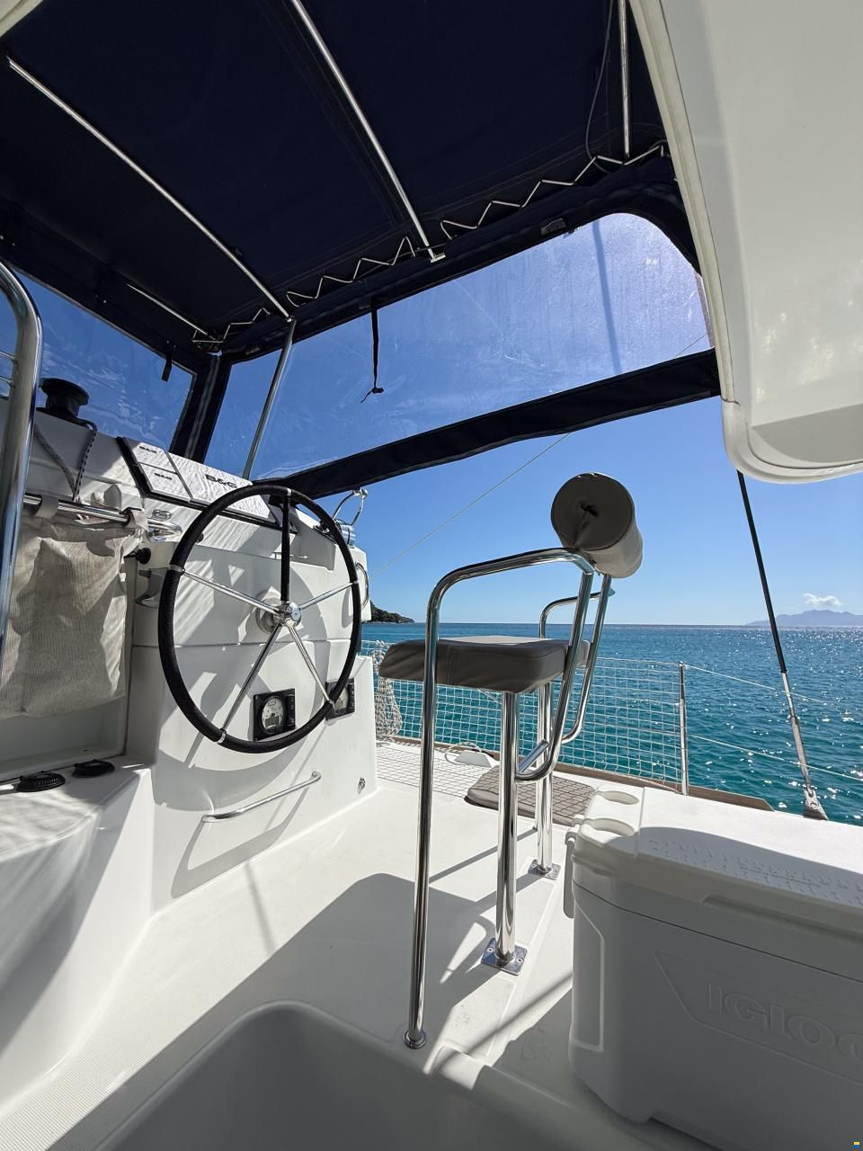 Lagoon 39