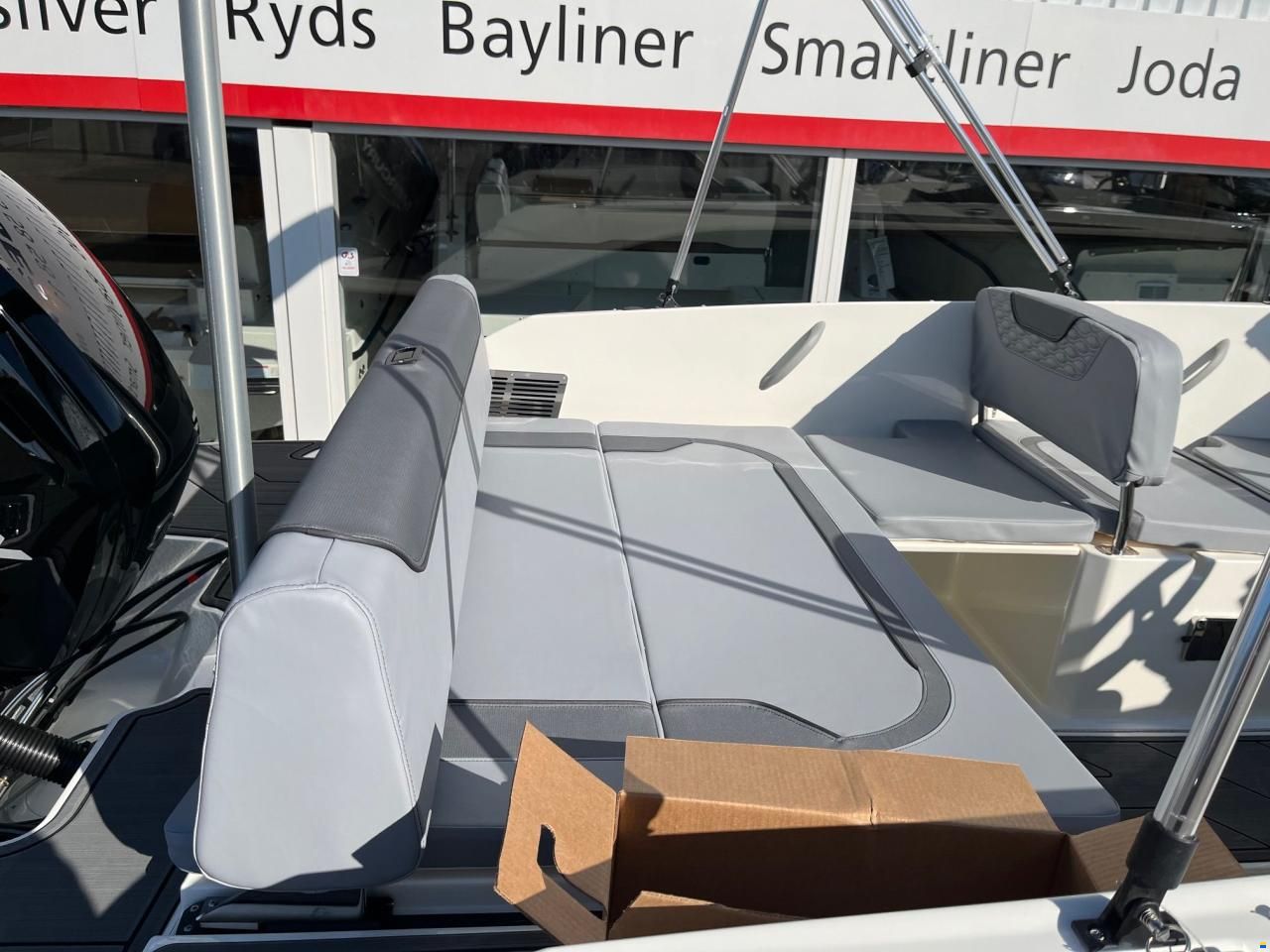 Bayliner M19 med 115 hk Mercury-EFI XL C