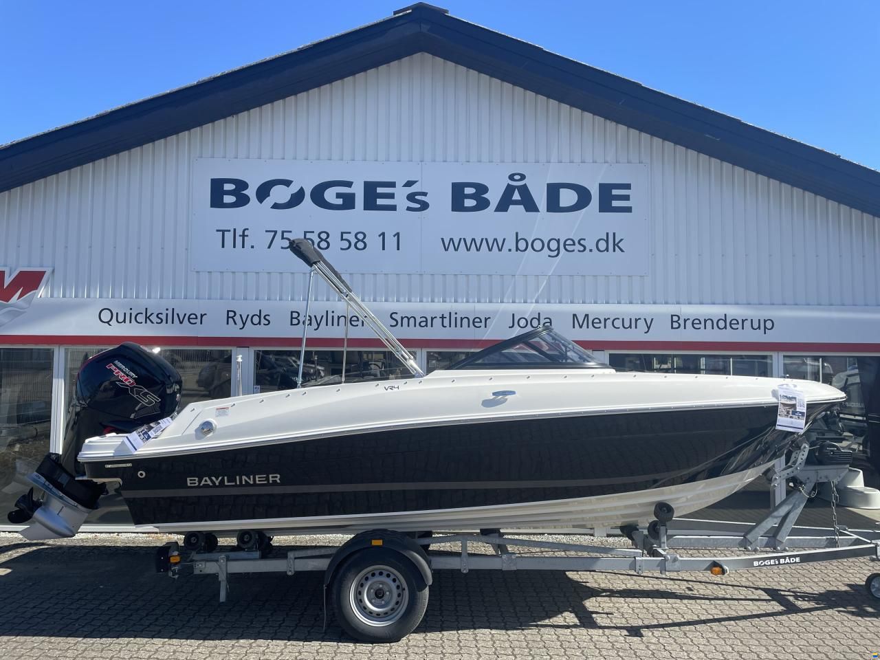 Byliner VR4 Bowrider med F115 ProXS Merc