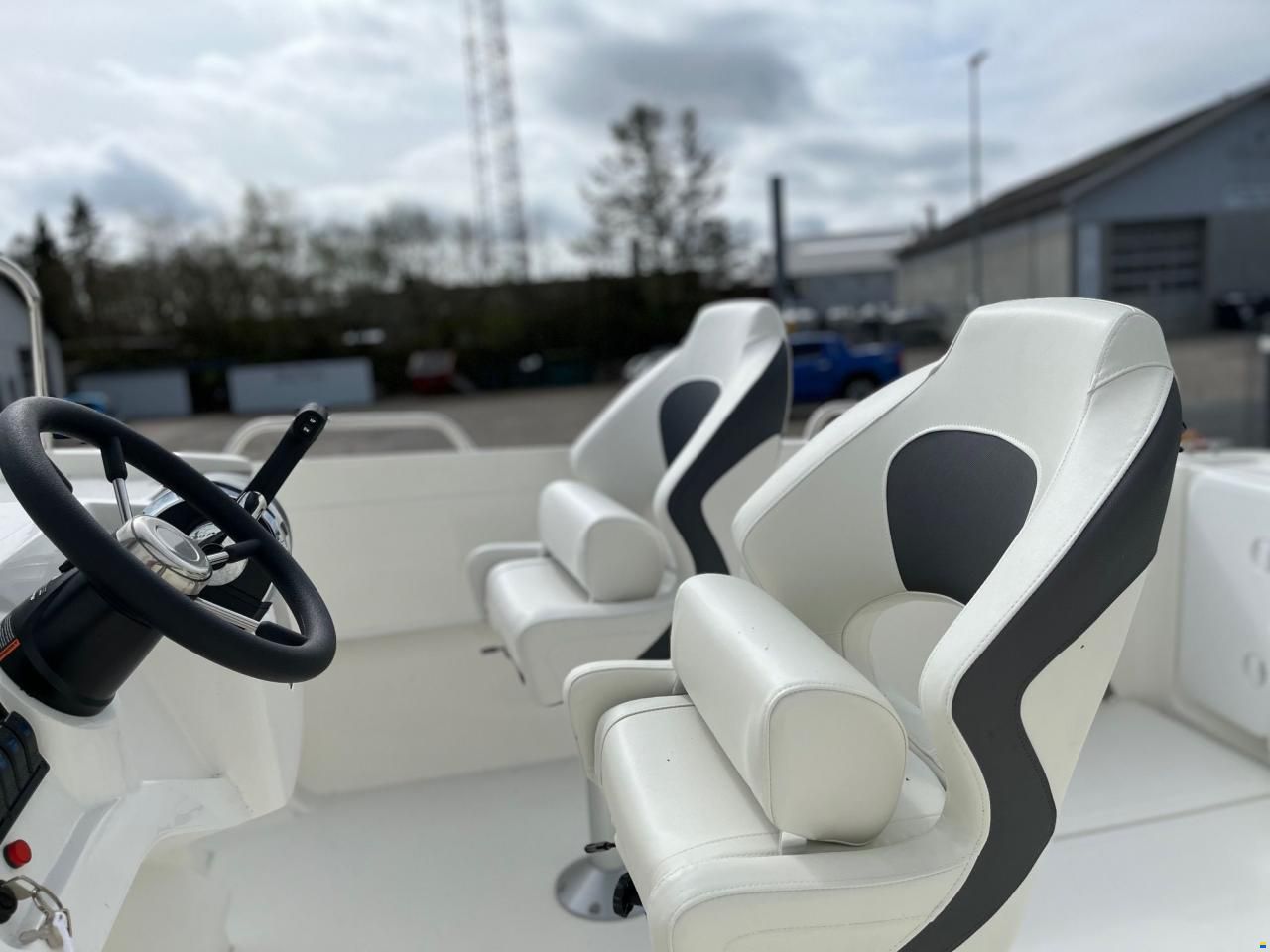 Smartliner CC Center Console 22 med Merc