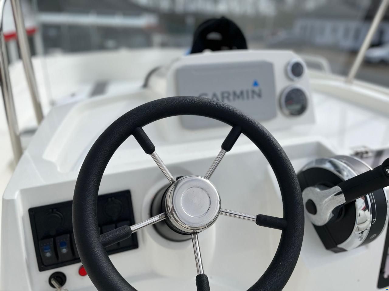 Smartliner CC Center Console 22 med Merc