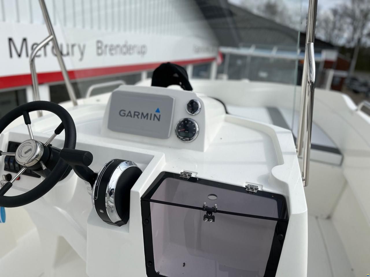 Smartliner CC Center Console 22 med Merc