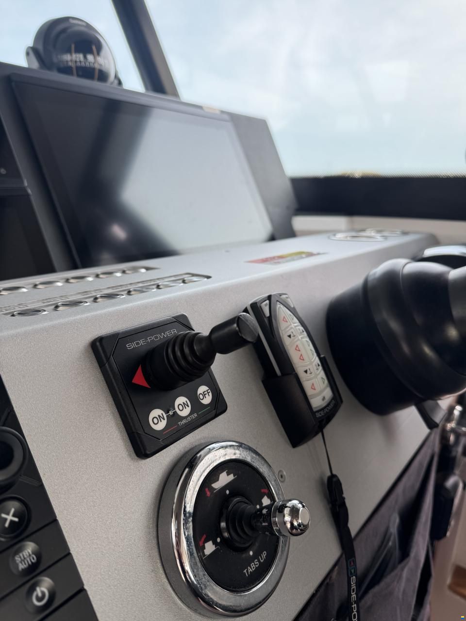 Axopar 37 Aft Cabin