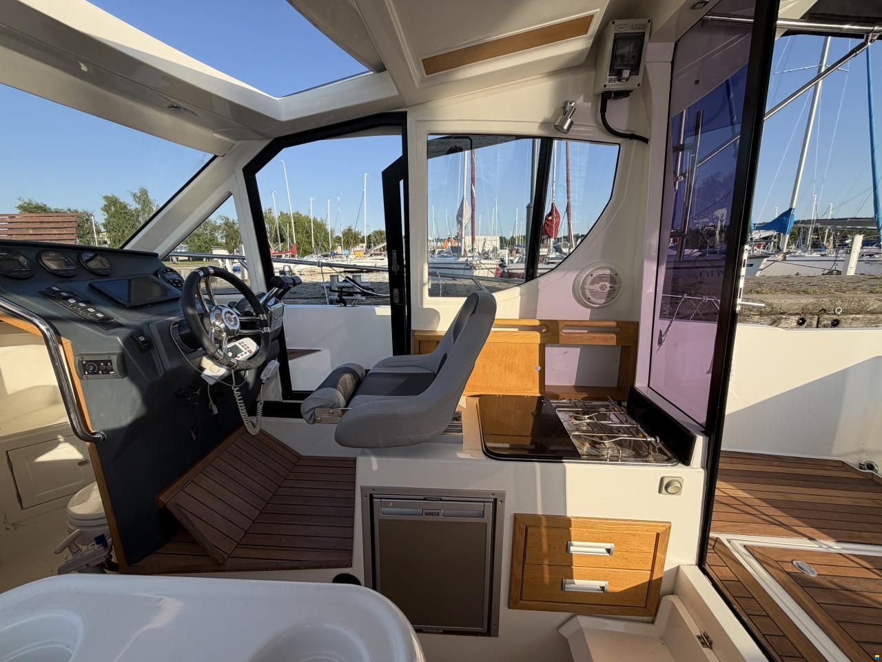 Admiral Boats Oceanmaster 760 HTC
