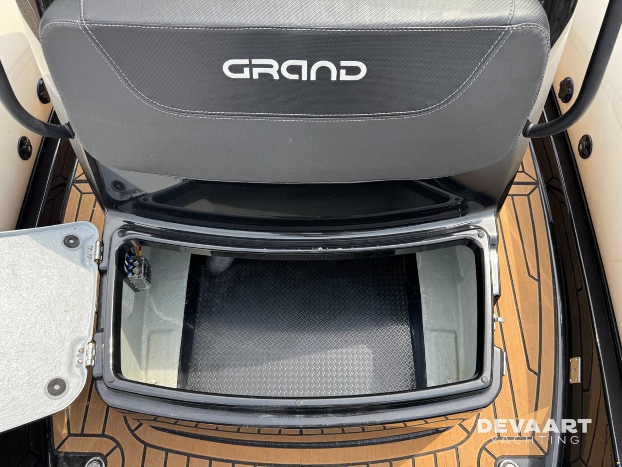 GRAND Canada Golden Line 580 De Luxe