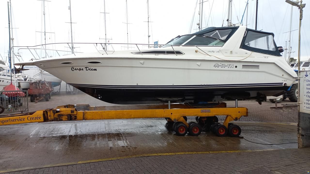 Sea Ray Searay 37