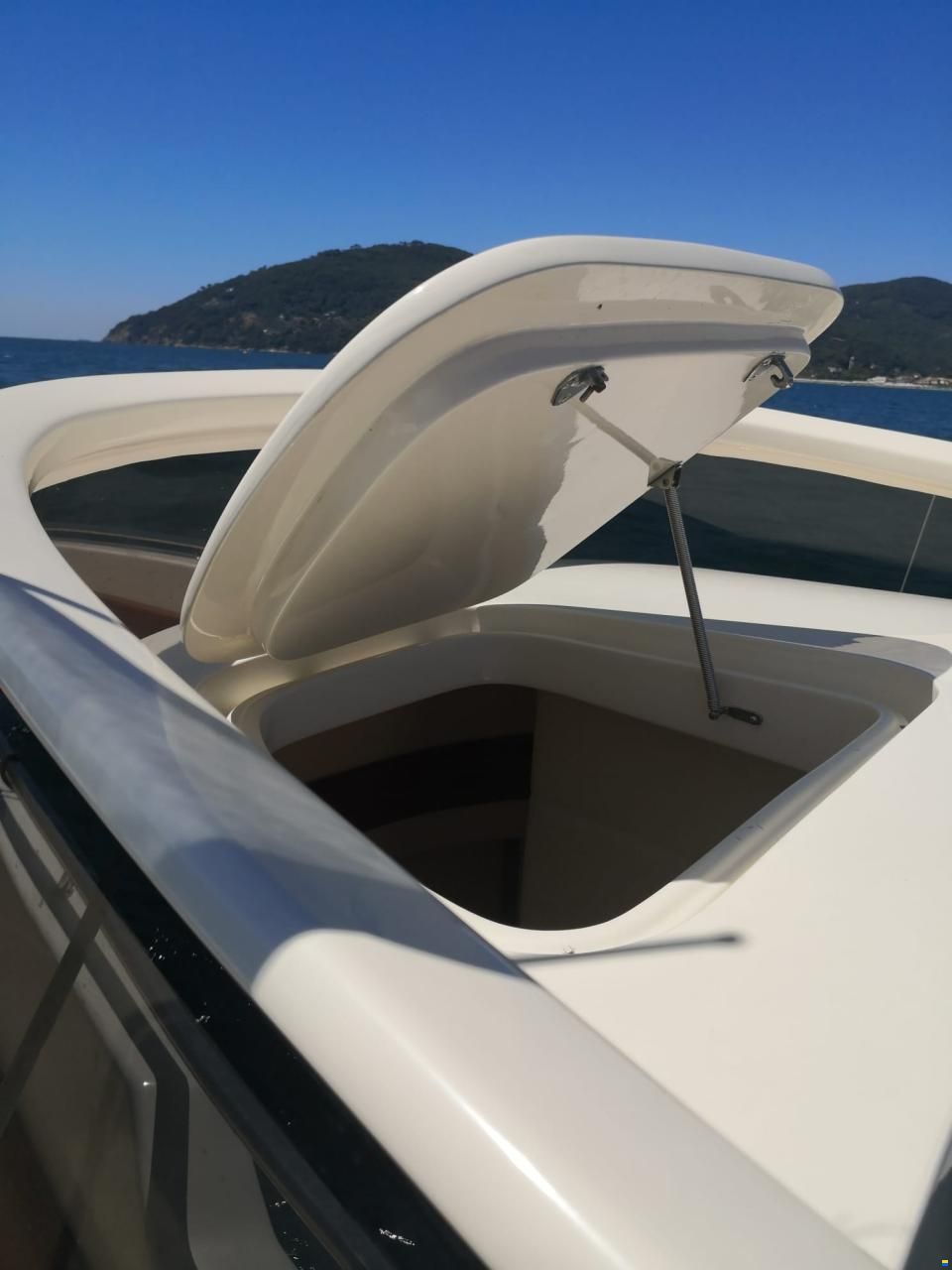 Supermarine Iguana 36