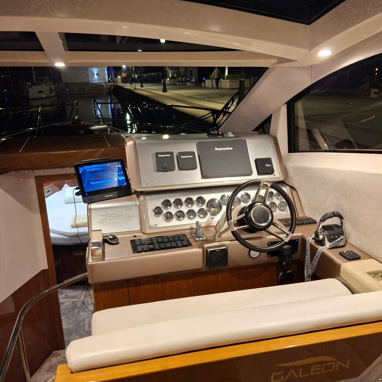 Galeon 430 HTC