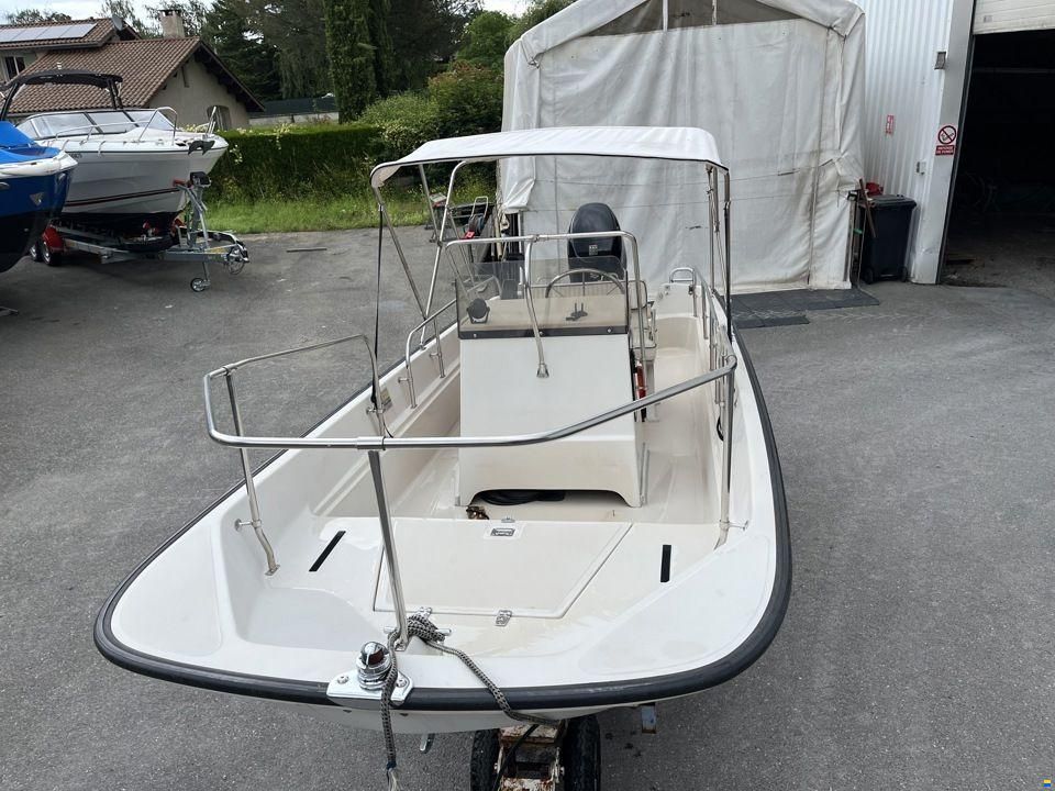Boston Whaler MONTAUK 17