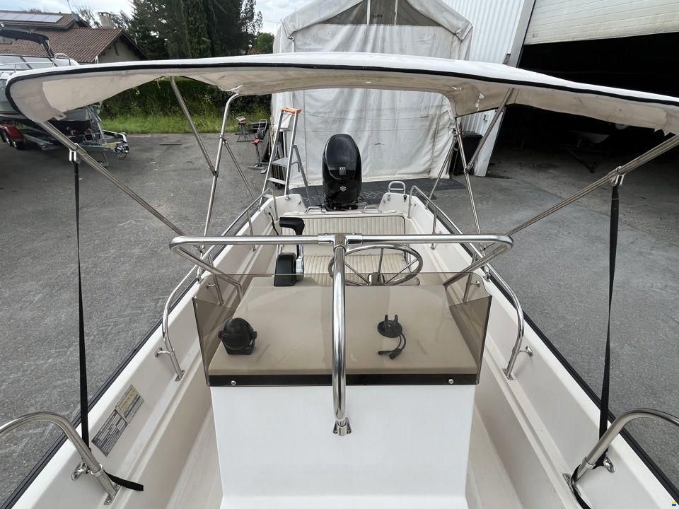 Boston Whaler MONTAUK 17