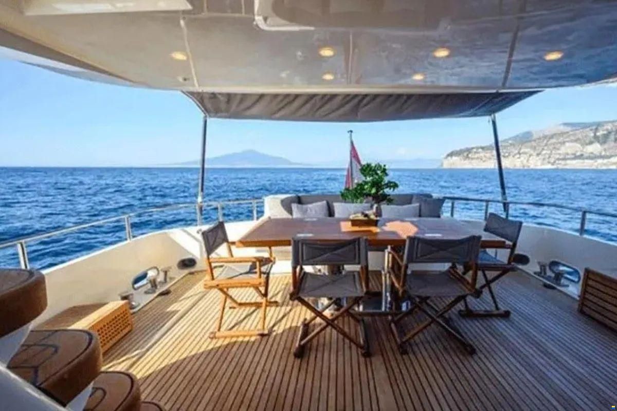 Moonen 68 Flybridge