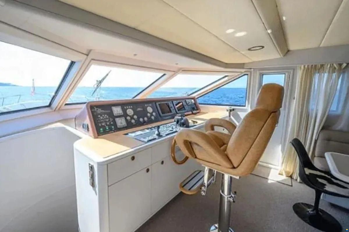 Moonen 68 Flybridge