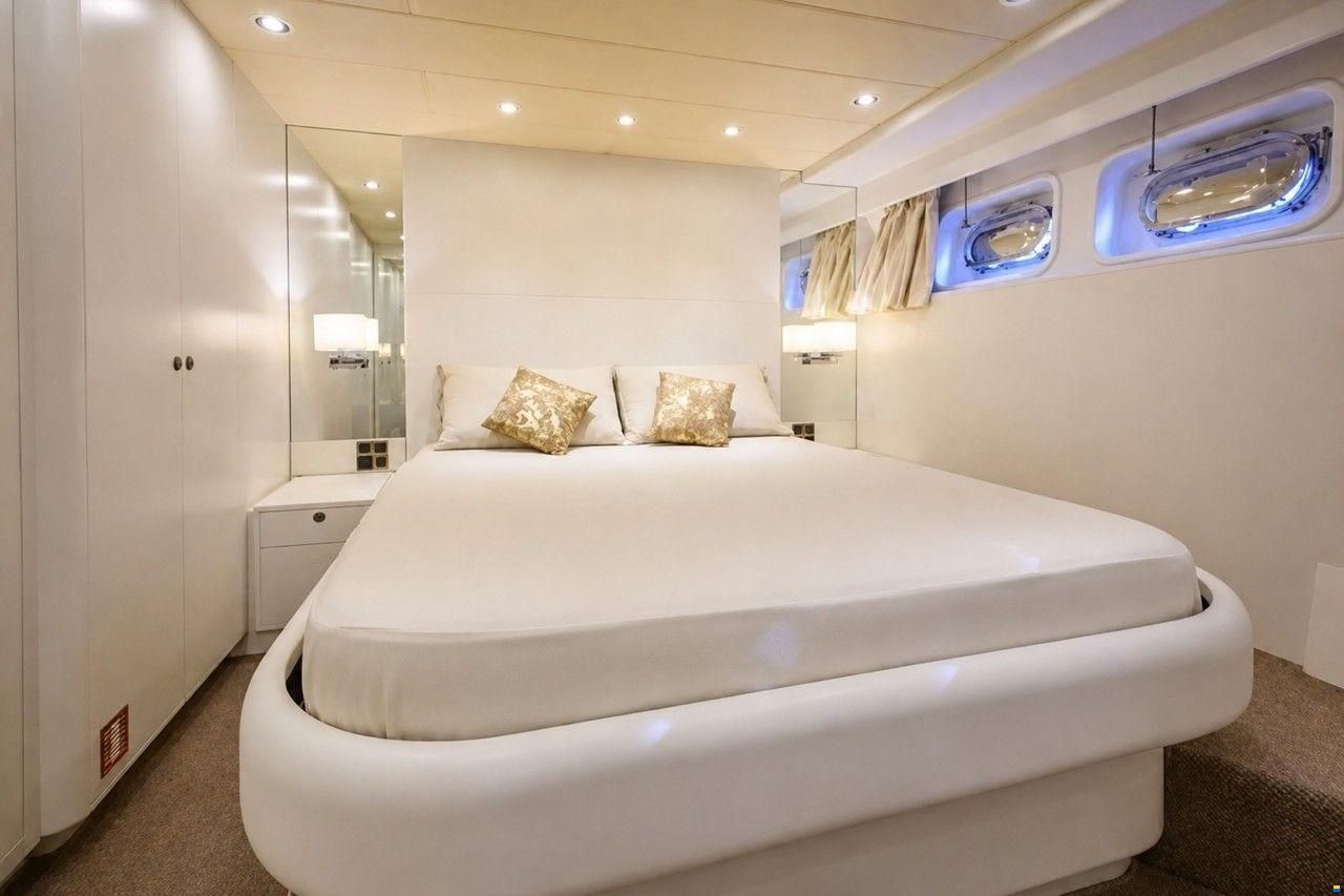 Moonen 68 Flybridge