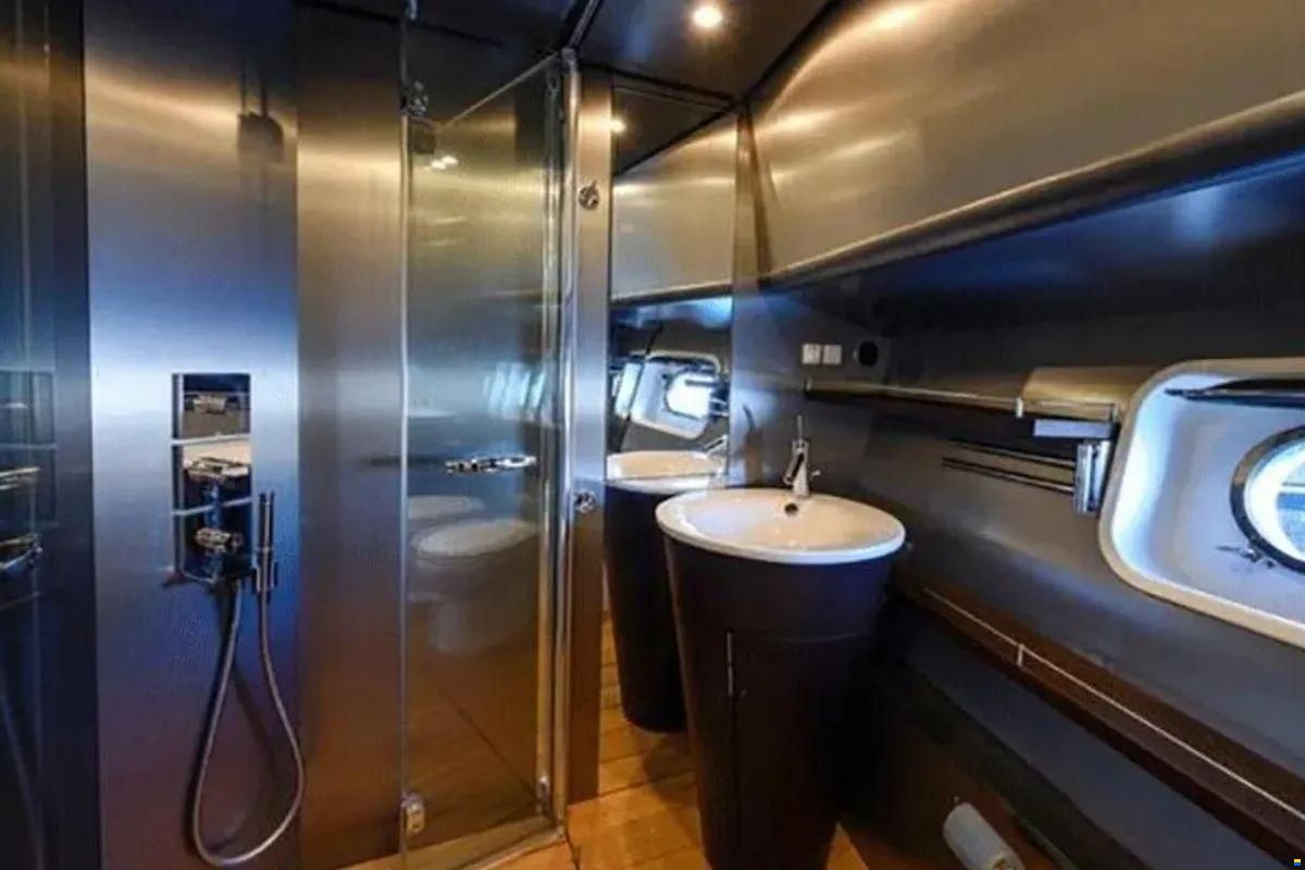 Moonen 68 Flybridge