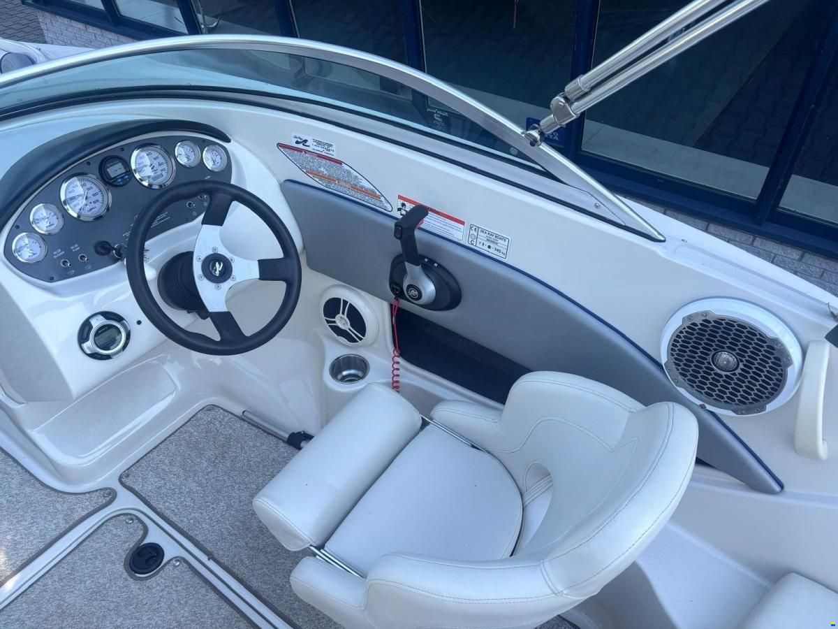 Sea Ray 185
