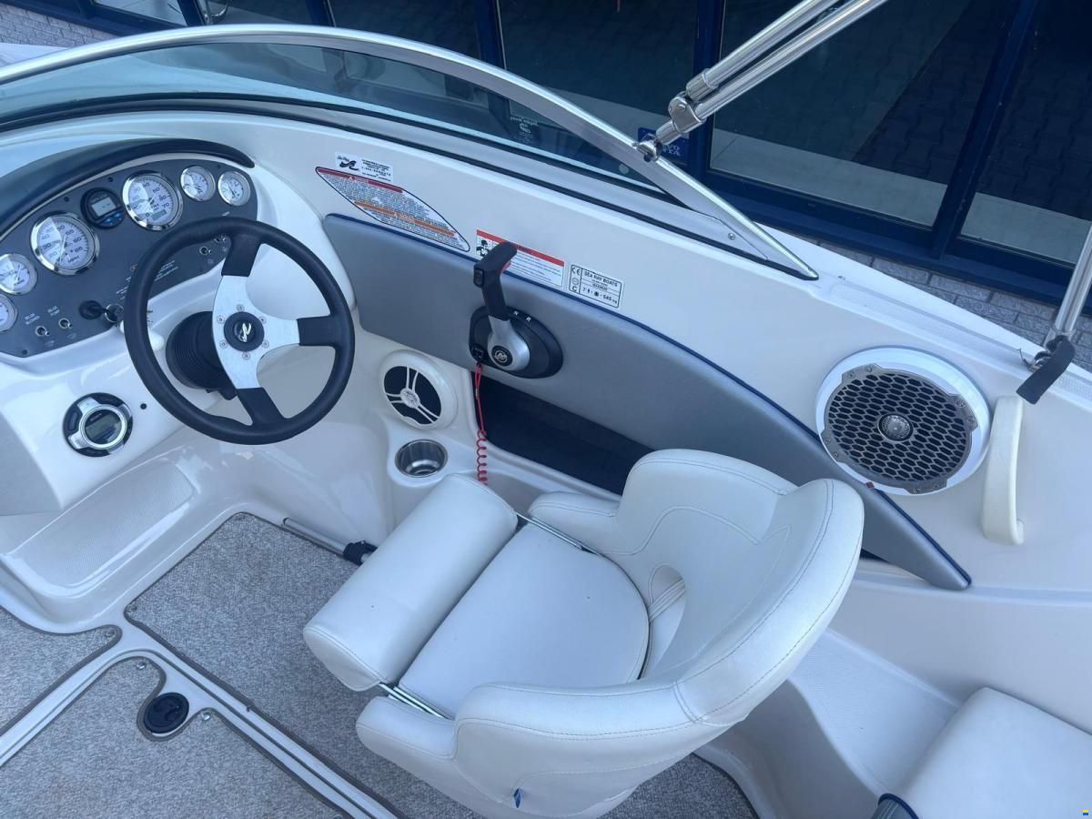 Sea Ray 185