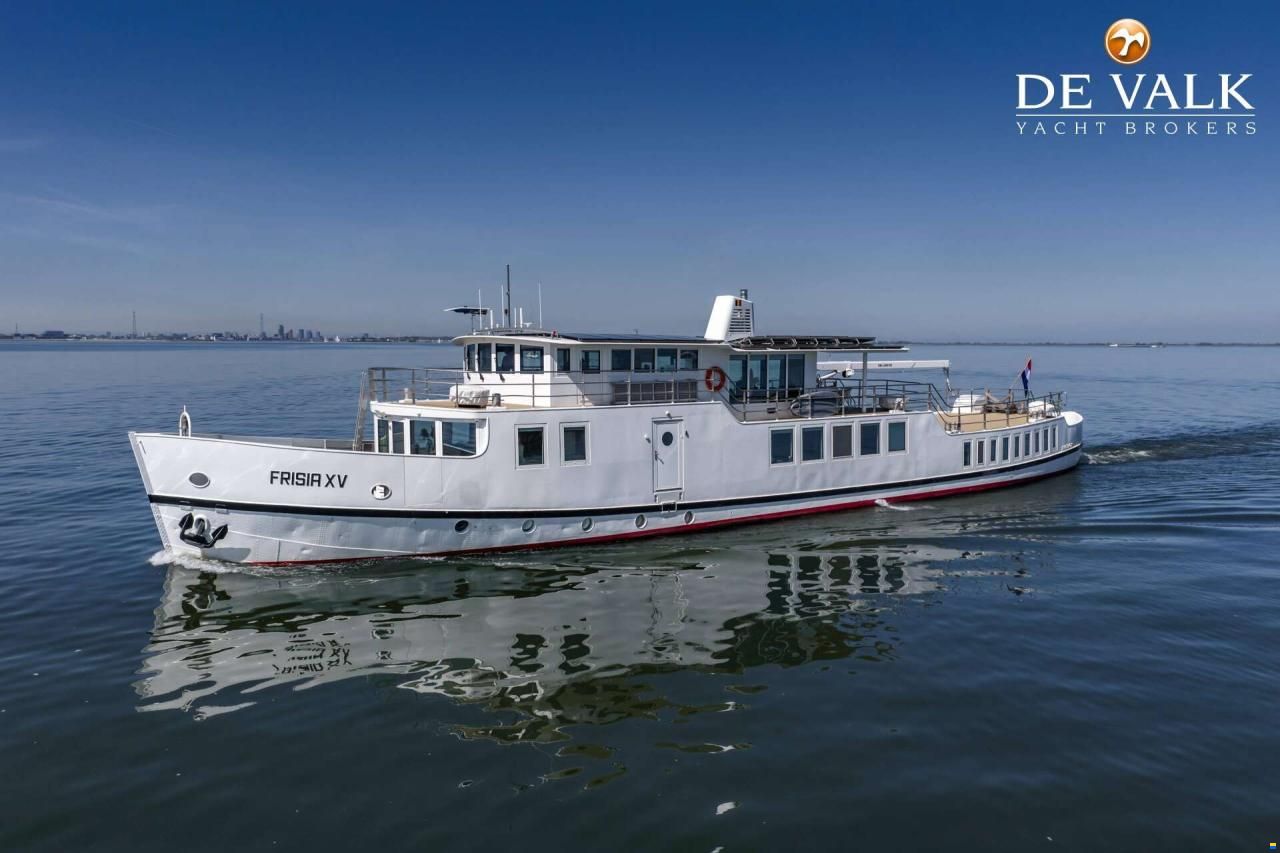 Live aboard MY With berth in Amsterdam