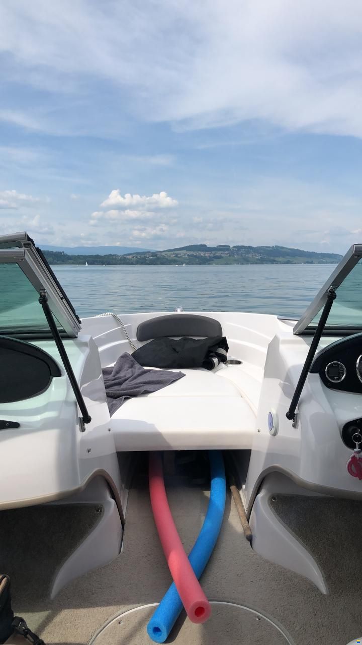Four Winns Horizon 190