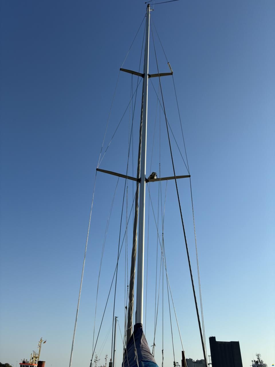 Elan 431