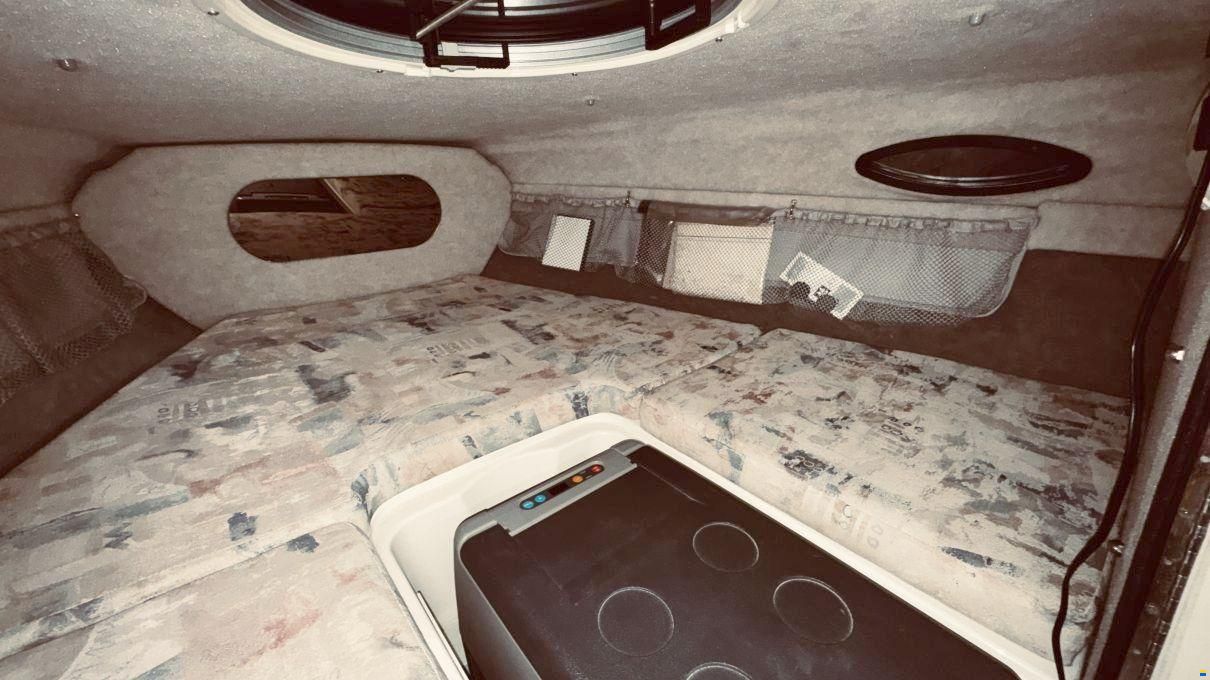 Stingray 195 CX, auf Alu-Trailer