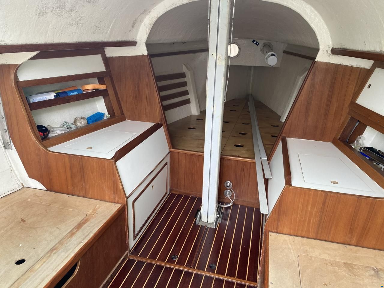 Helmsman 751 One Design