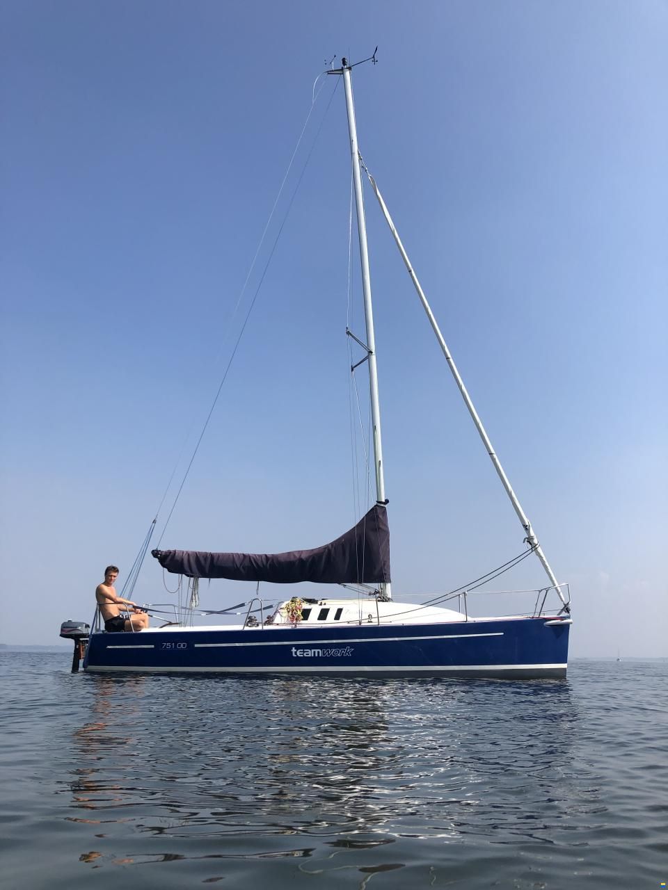 Helmsman 751 One Design