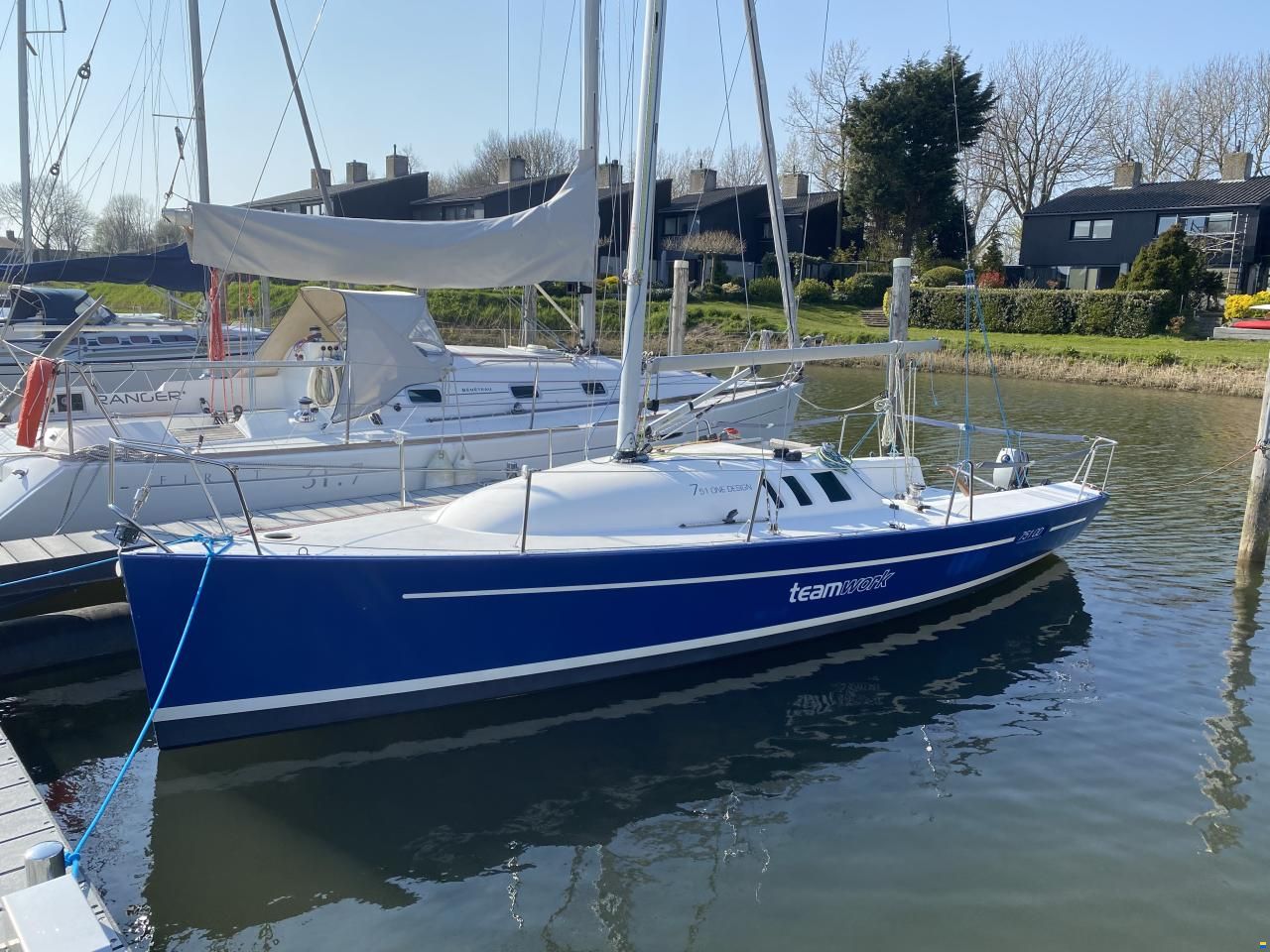 Helmsman 751 One Design
