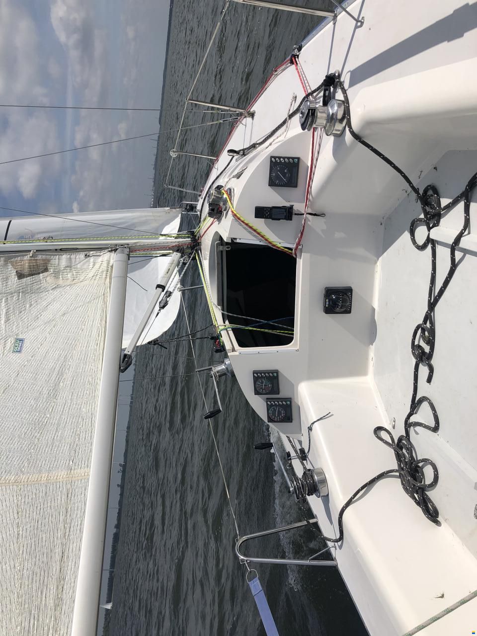 Helmsman 751 One Design