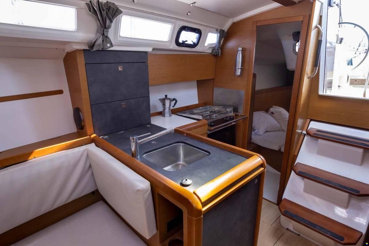Jeanneau Sun Odyssey 349