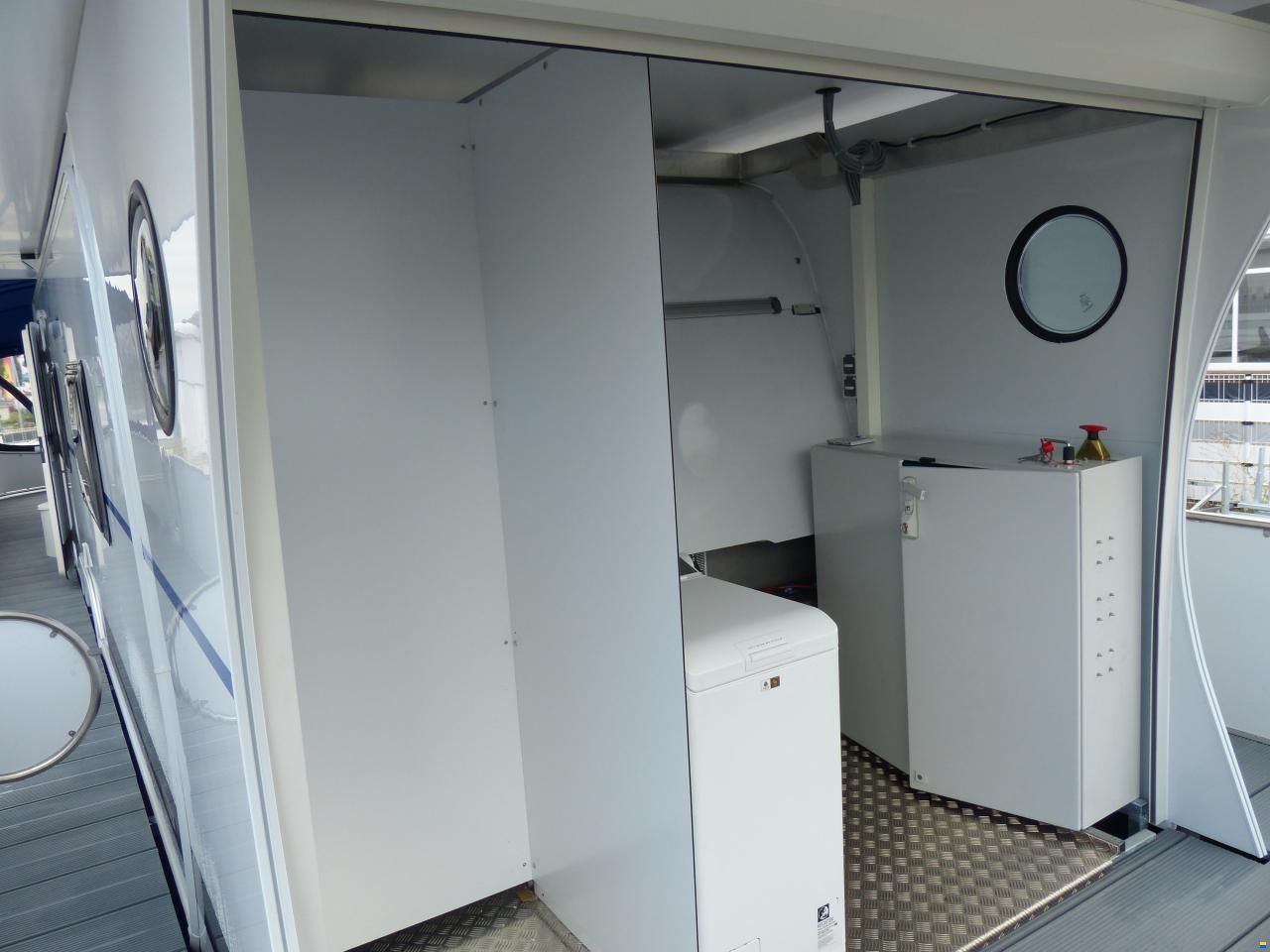 Technus WaterCamper 1500 VIP