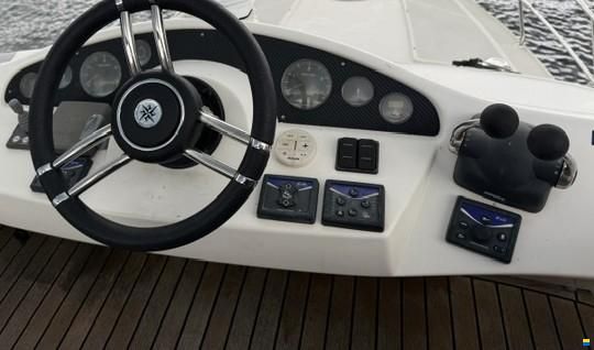 Galeon 330 FLY