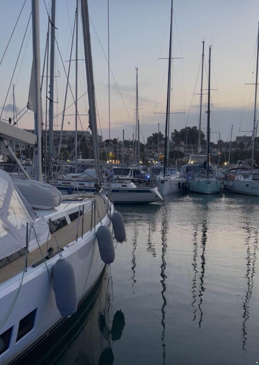 18 x 5,30m CGU Port Vauban, Antibes