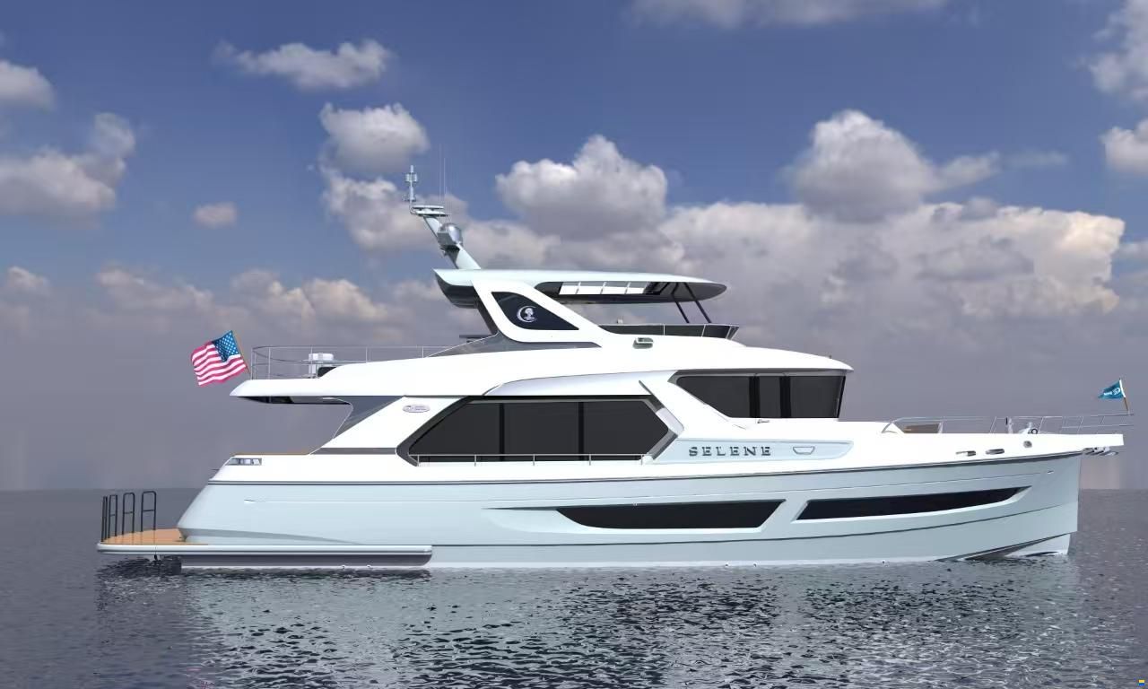 Selene 62 Express